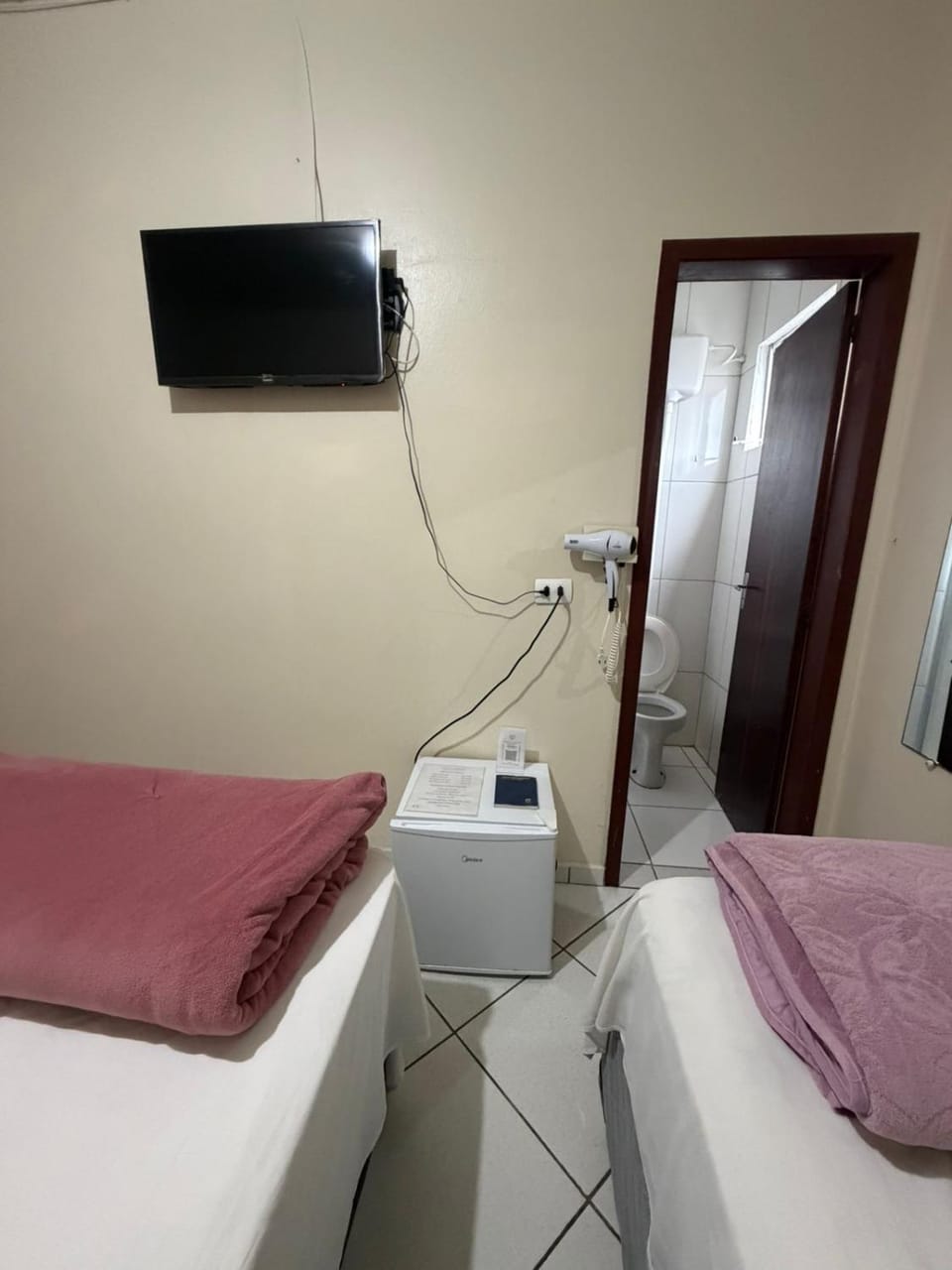 TV and multimedia, hair dryier, minibar