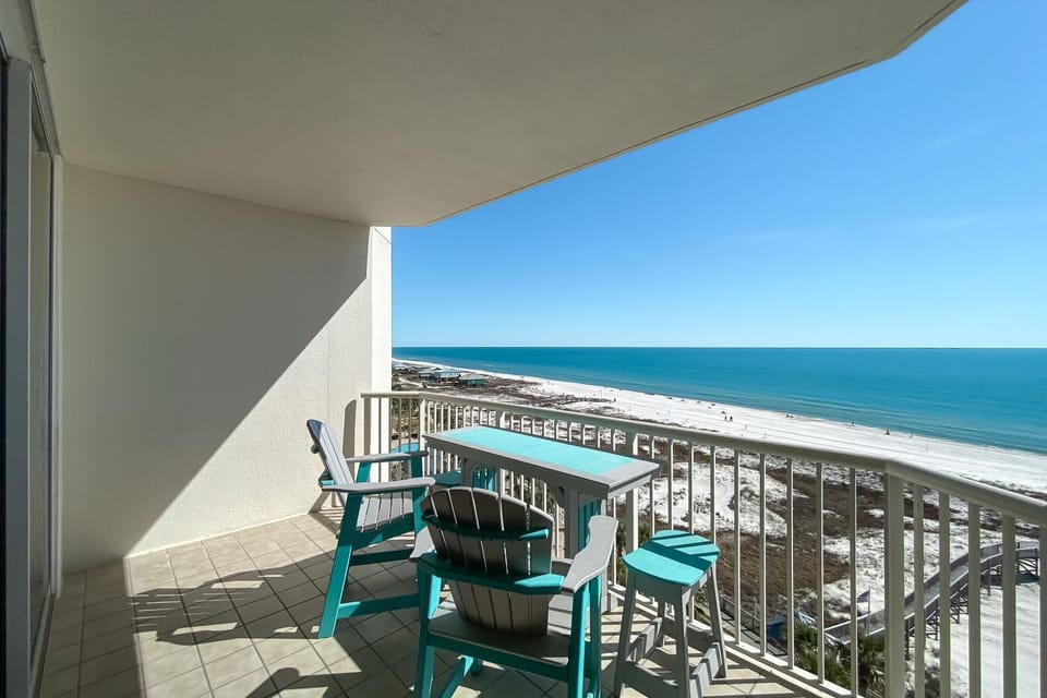 View (from property/room), Balcony/Terrace, Seating area, Sea view