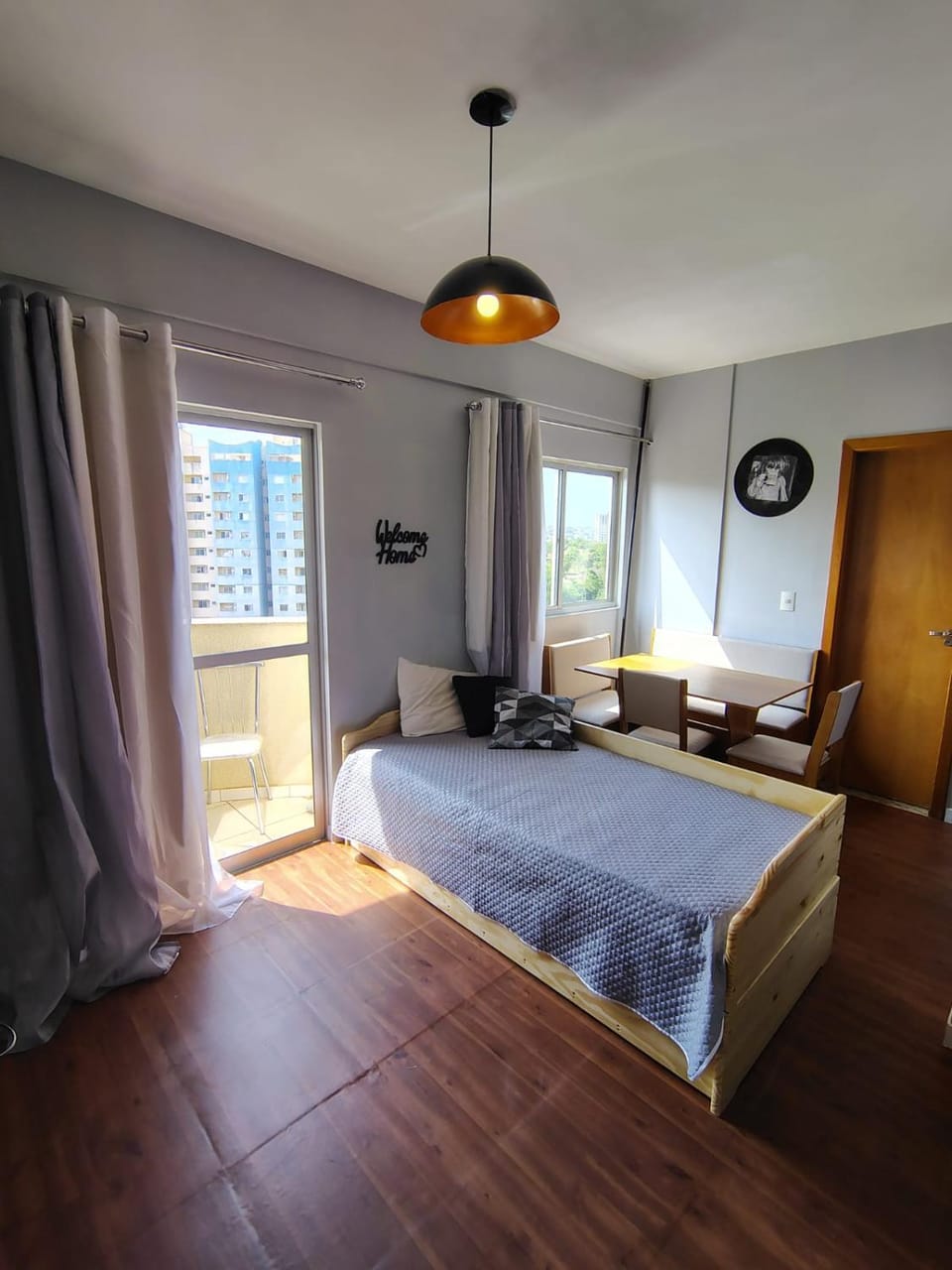 Bed, Photo of the whole room