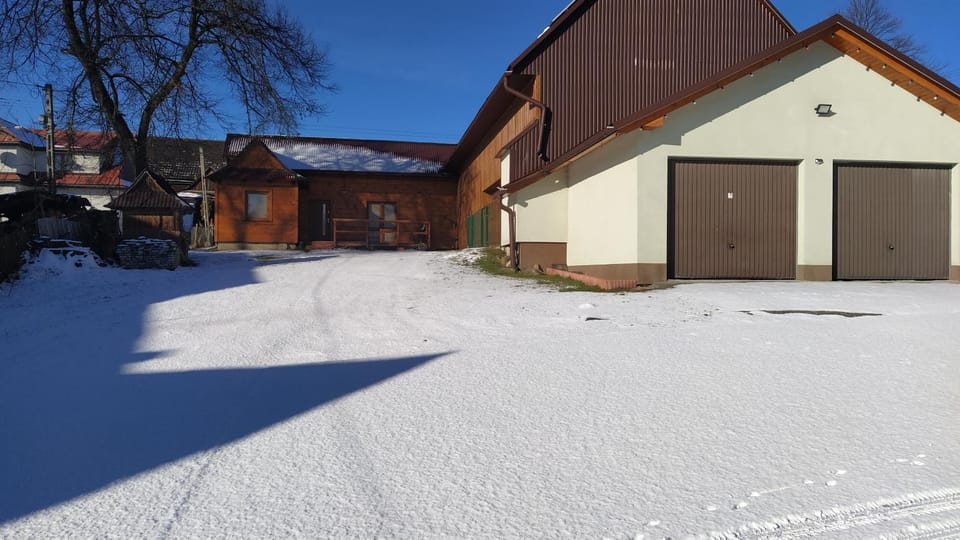 Property building, Day, Winter