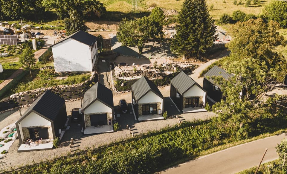 Property building, Natural landscape, Bird's eye view, Summer, Children play ground, Garden, View (from property/room), Beach, Area and facilities, Area and facilities, storage