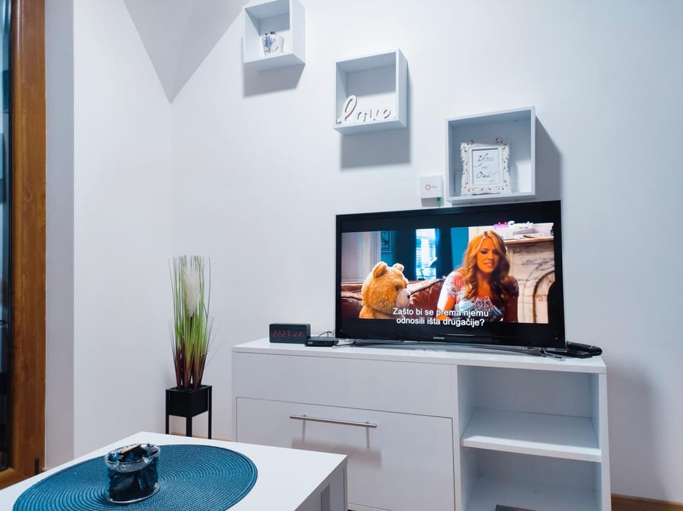 TV and multimedia, Evening entertainment