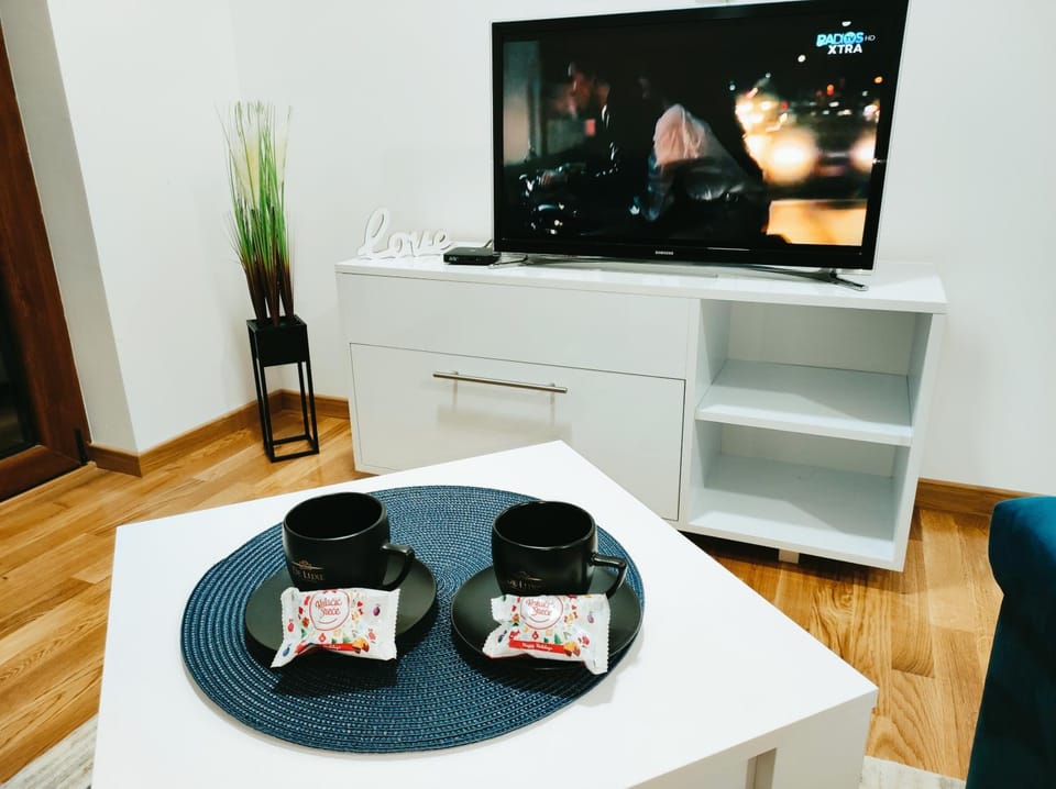 Communal lounge/ TV room, TV and multimedia, Evening entertainment