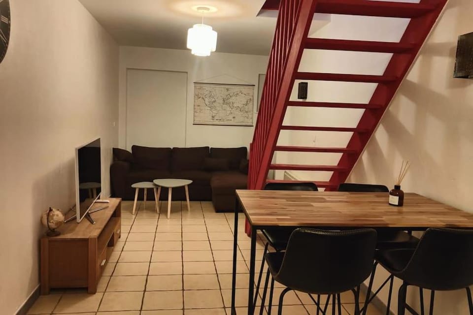Charmante maison de ville Apartment in Normandy