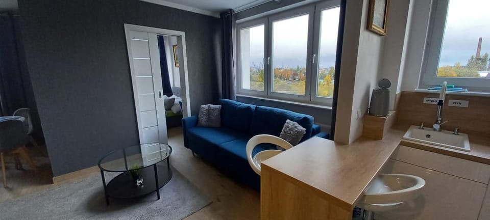 Kitchen or kitchenette, Living room, Seating area