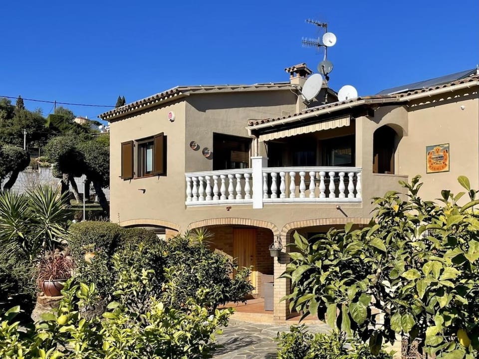 Villa Xarbi by Costabravaway House in Baix Empordà