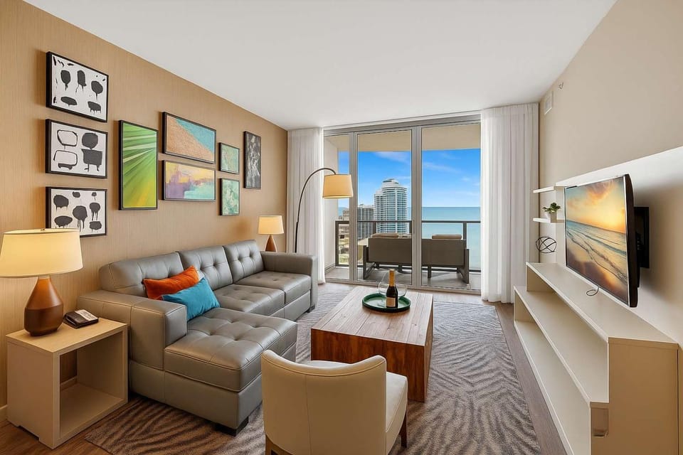 Insane Ocean View Balcony Beachfront Resort Pool Apartment in Hollywood Beach