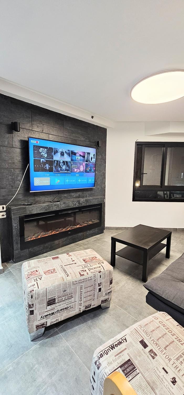 TV and multimedia, Seating area