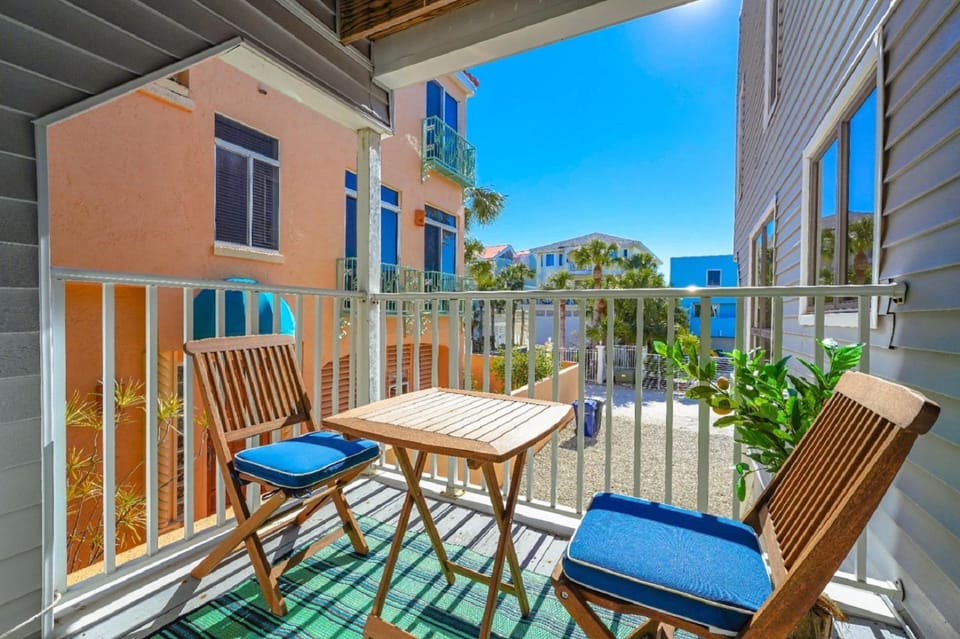 Day, Balcony/Terrace