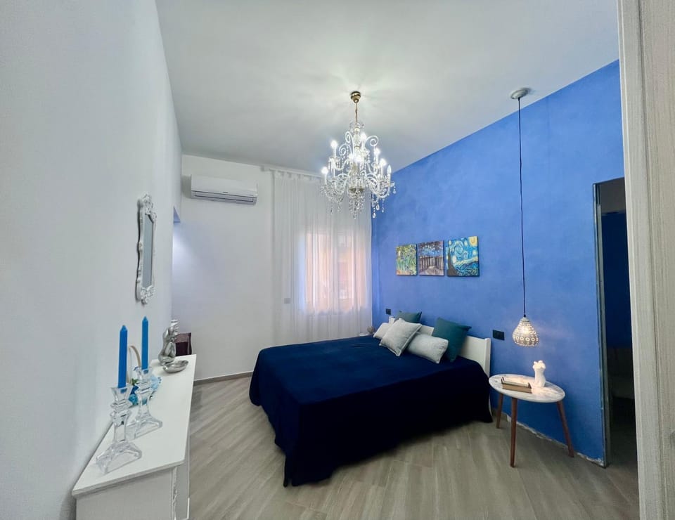 Photo of the whole room, Bedroom, internet, wardrobe, air conditioner