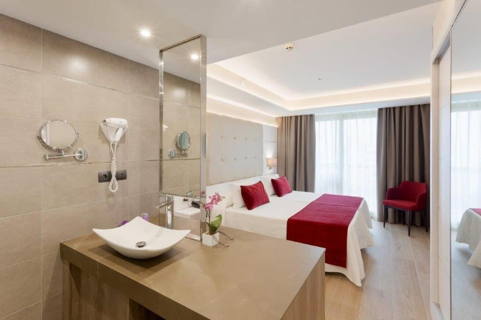 Hotel Beverly Park & Spa Hotel in Blanes