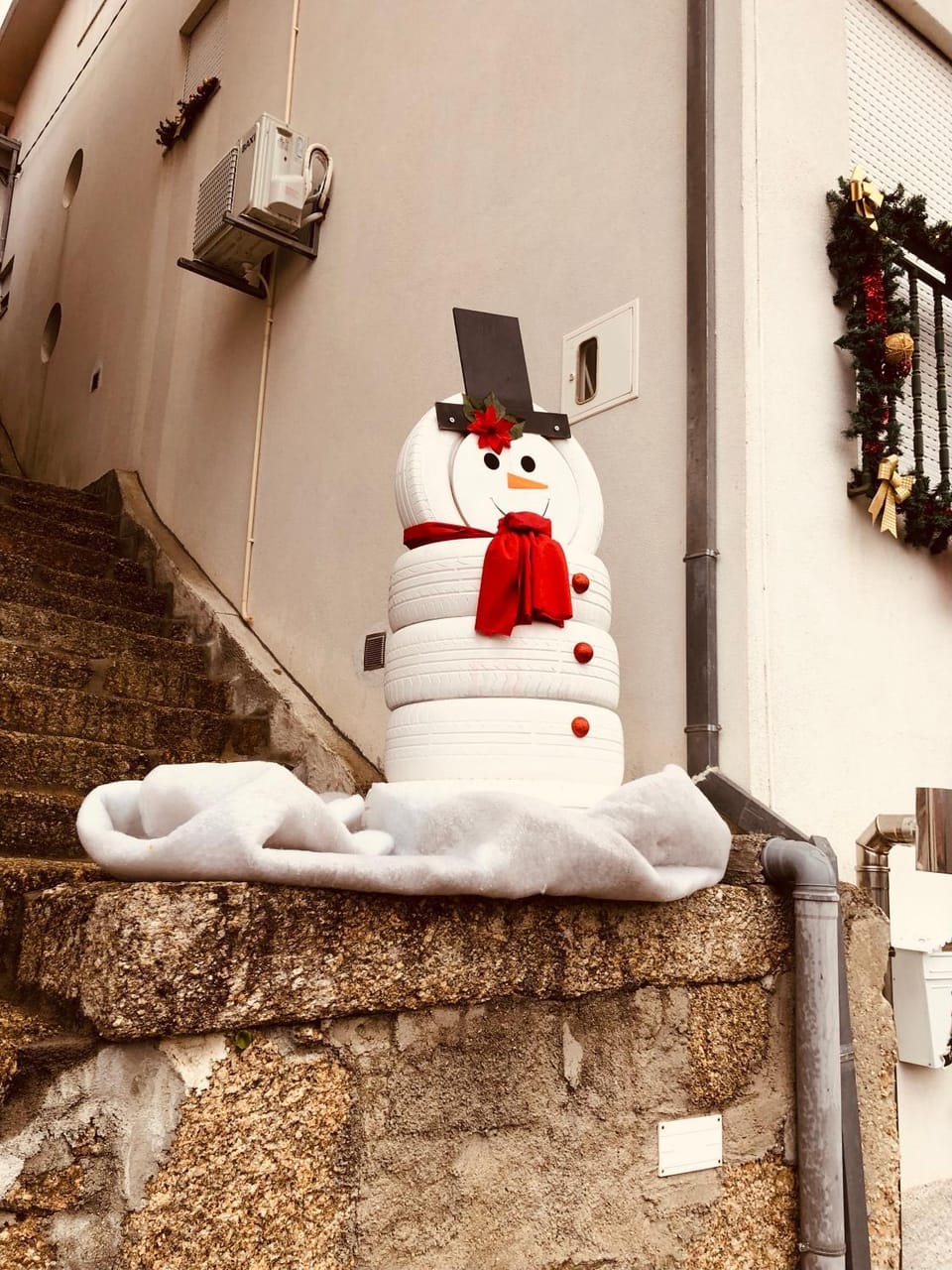 Property building, Winter, Decorative detail