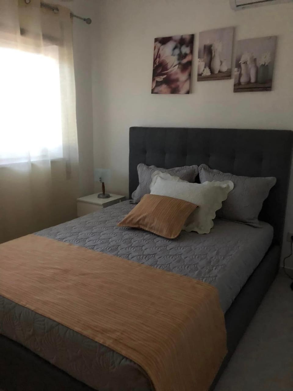 Bed, Bedroom, air conditioner