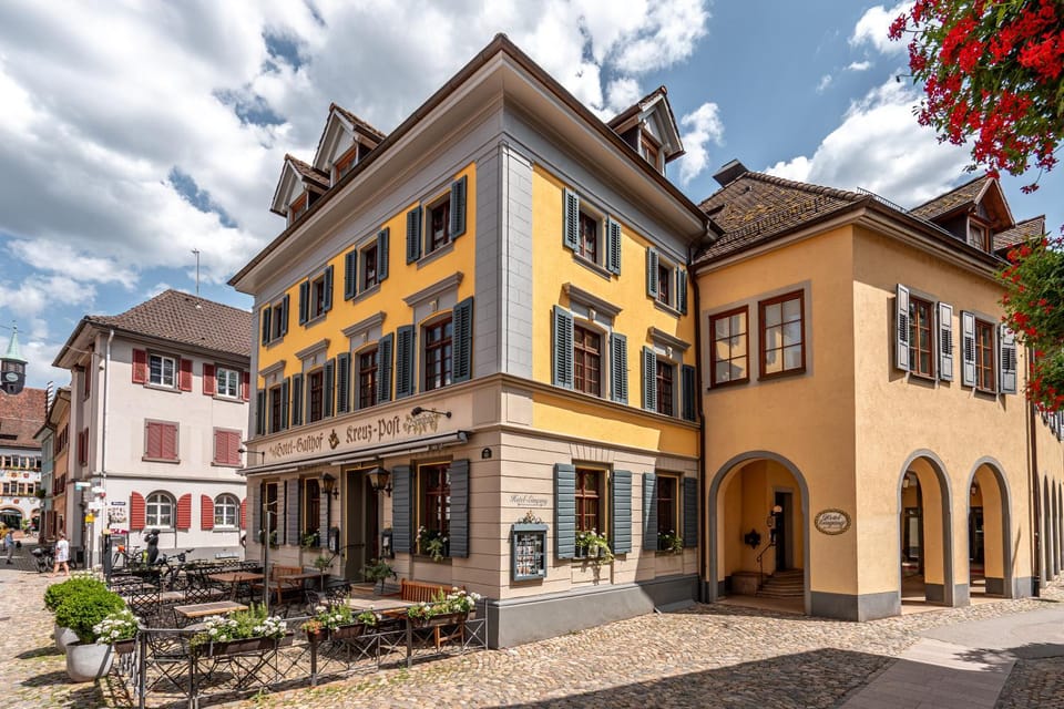 Property building, Location