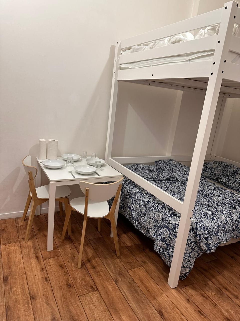 Dining area, bunk bed