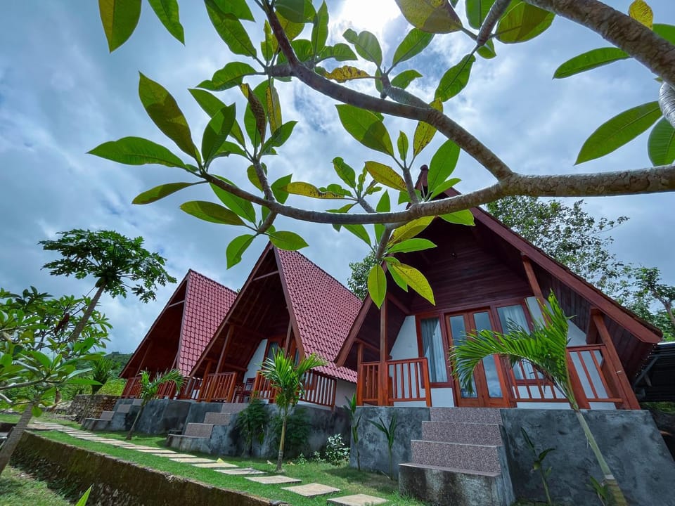 dbelish village & resto Nature lodge in Nusapenida