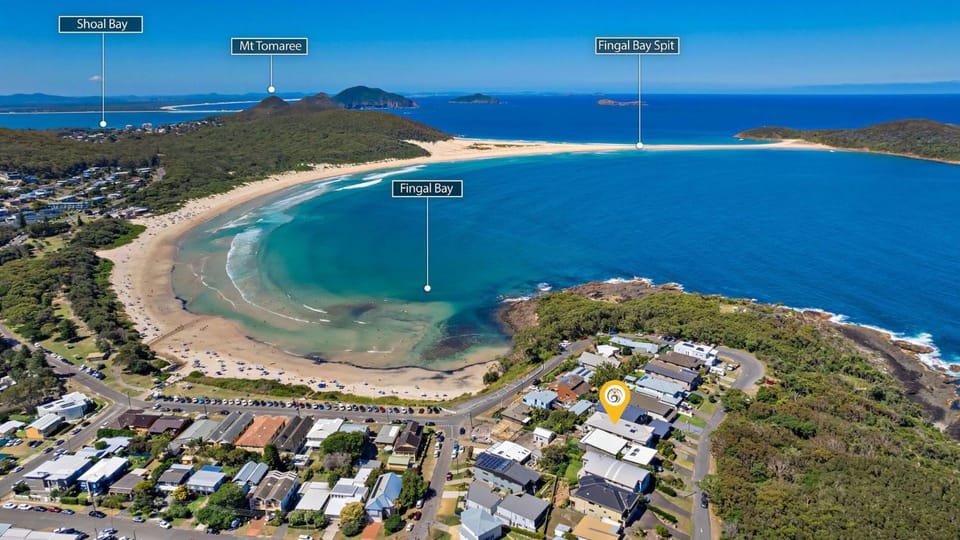 Day, Natural landscape, Beach, Mountain view, Sea view