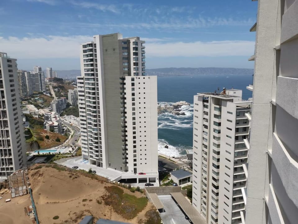 Day, View (from property/room), City view, Sea view