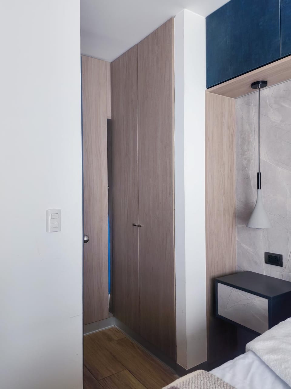 Bedroom, wardrobe