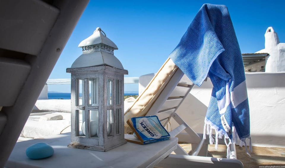 Sea view, sunbed