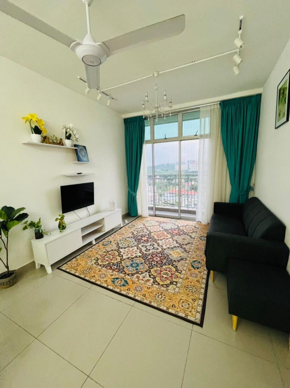 Communal lounge/ TV room, Living room