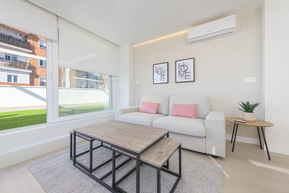 Balcony/Terrace, Living room