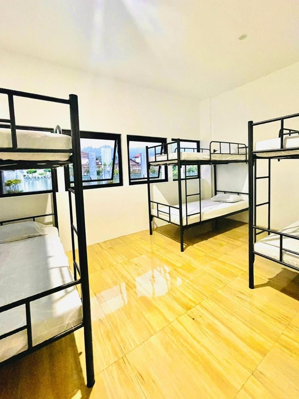 Bedroom, bunk bed