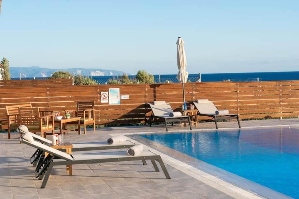 Natural landscape, Pool view, Sea view, Swimming pool, sunbed