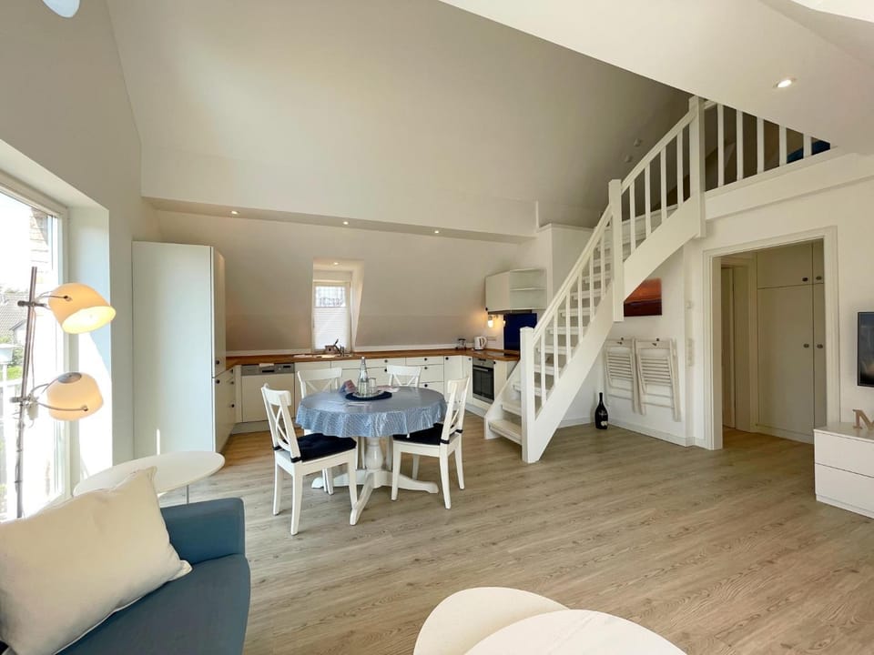Ferienwohnung Haus Dünenrose Whg 3 mit Balkon Apartment in Westerland