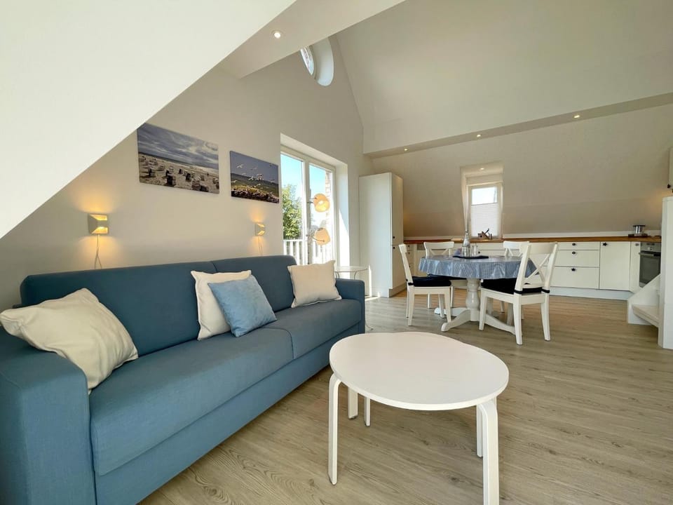 Ferienwohnung Haus Dünenrose Whg 3 mit Balkon Apartment in Westerland