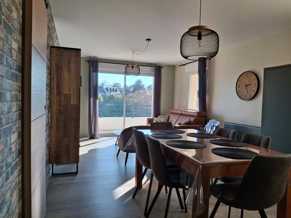 Balcony/Terrace, Living room, Seating area, Dining area