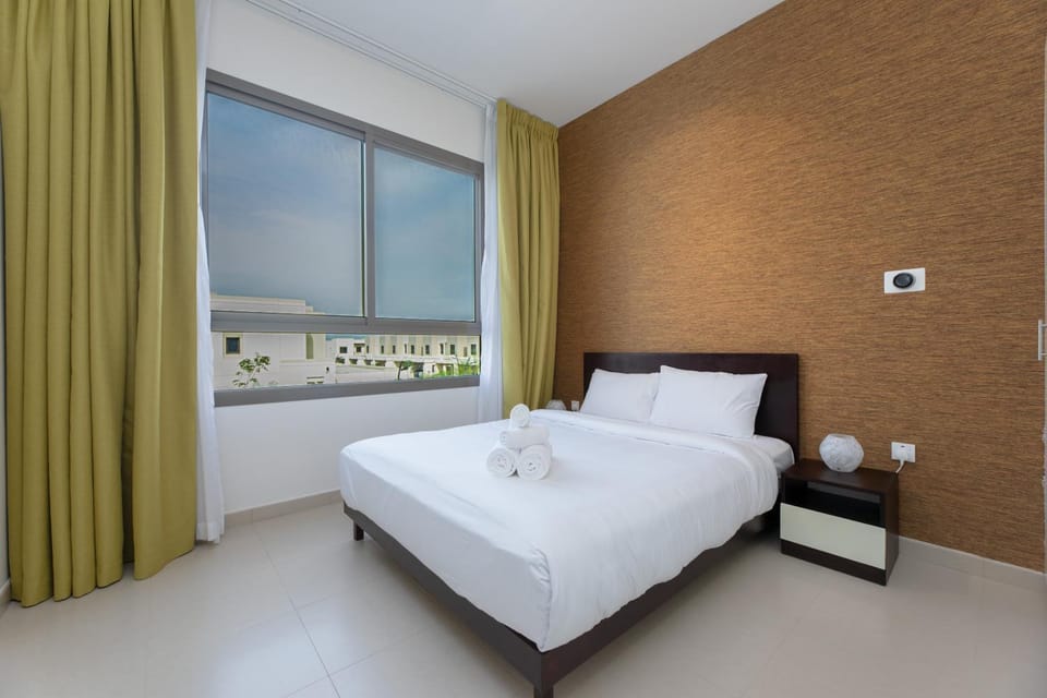 Stunning 4 bedroom townhouse in Townsquare Apartment in Dubai
