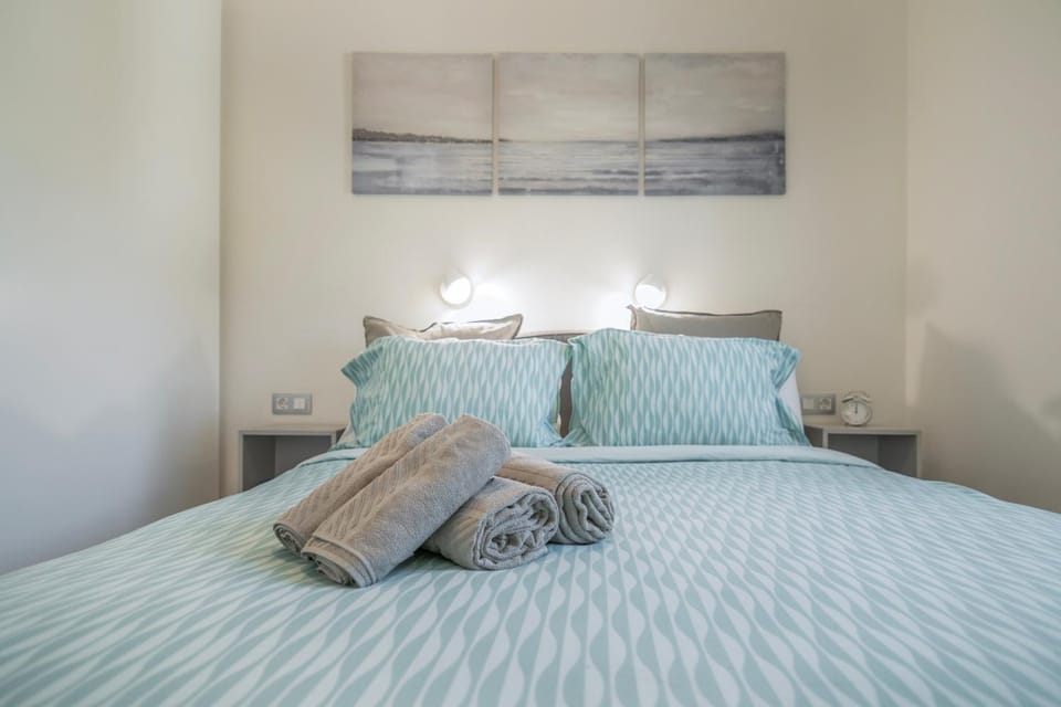 Living room, Bedroom