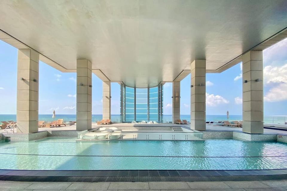 Pool view, Sea view, Swimming pool