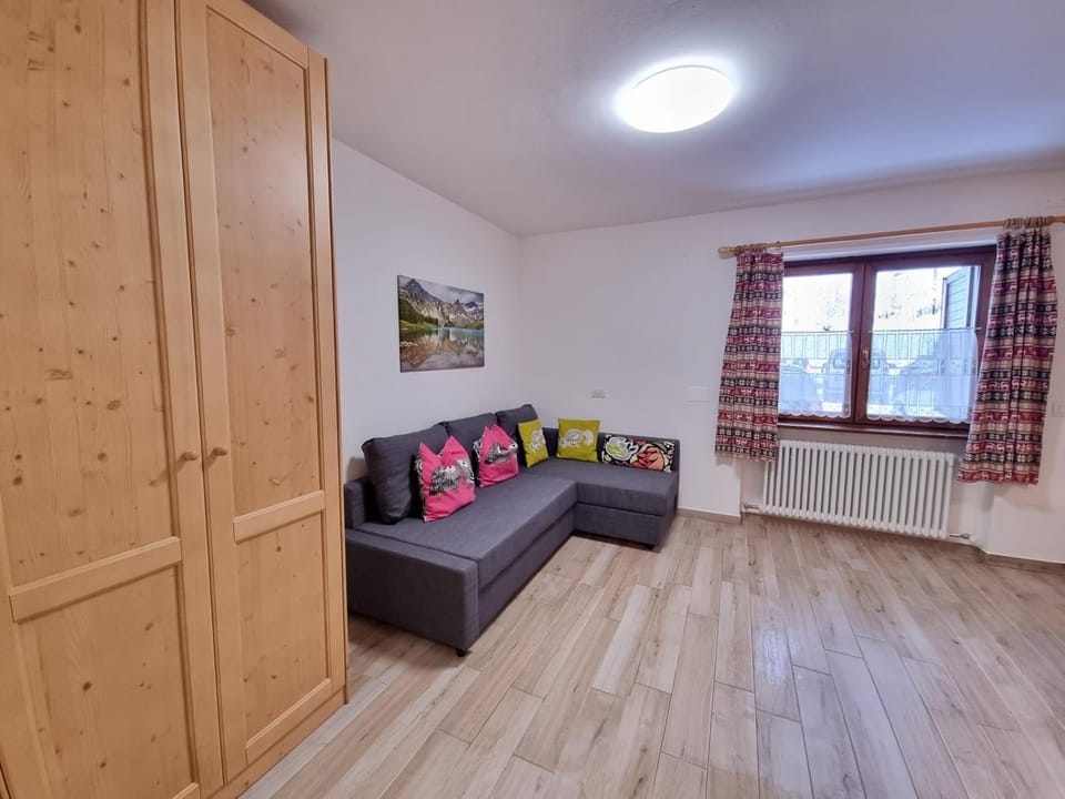 Living room, Seating area, wardrobe