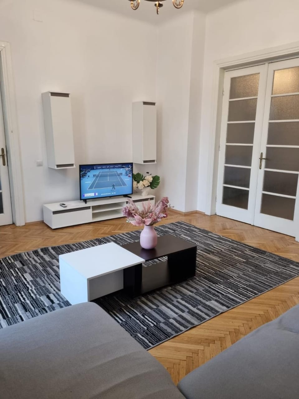 Cozy apartment near city center Apartment in Bucharest