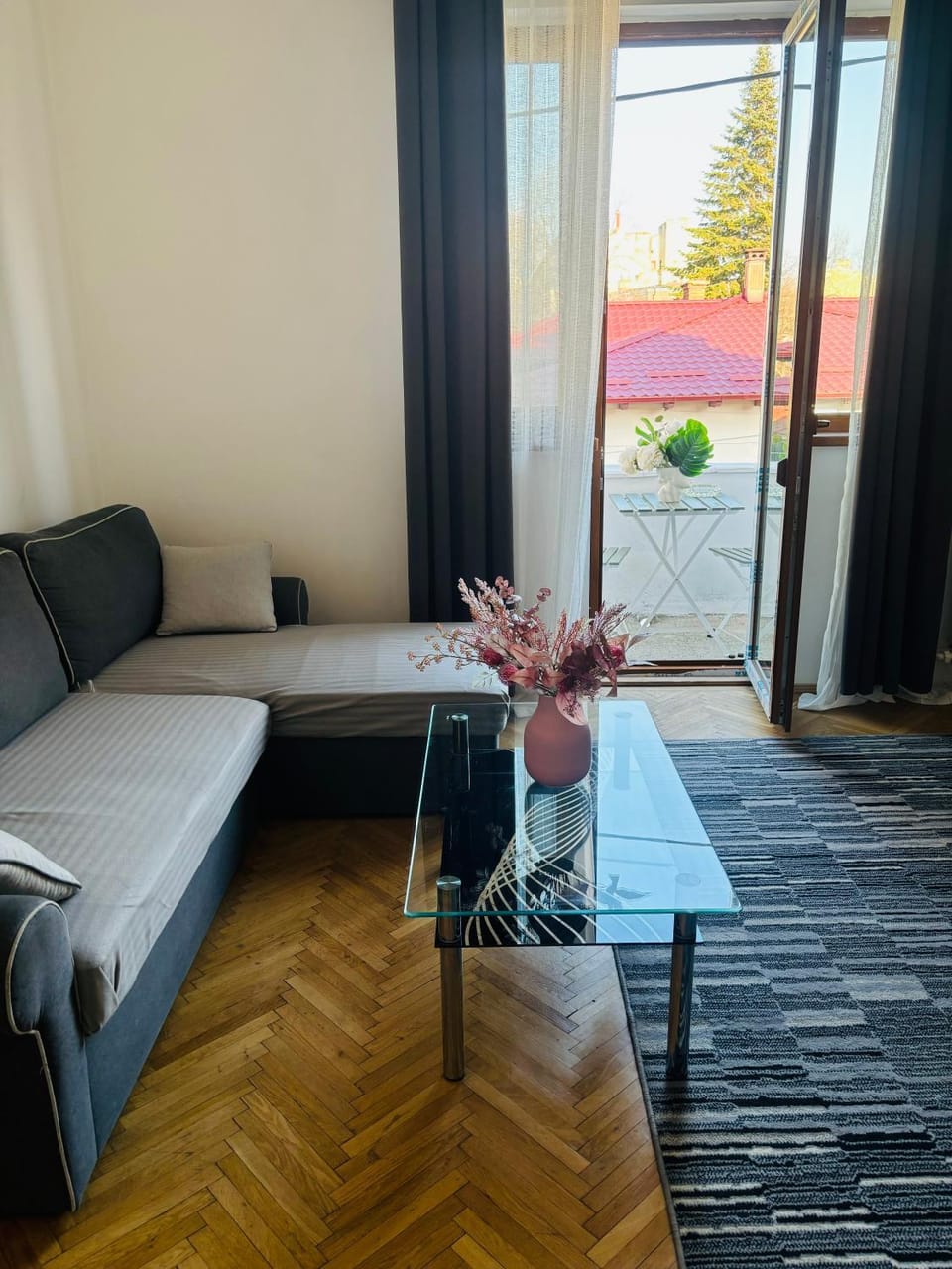 Cozy apartment near city center Apartment in Bucharest