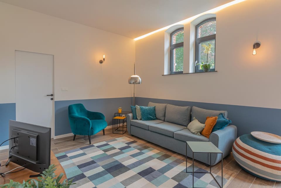 Communal lounge/ TV room, TV and multimedia, Evening entertainment