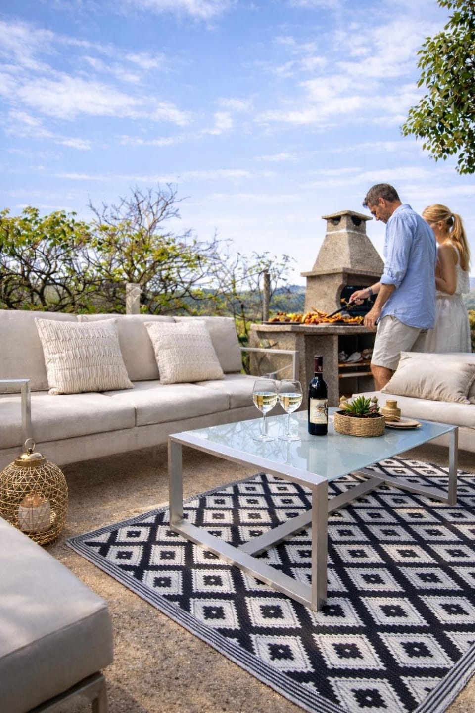 Patio, Day, People, BBQ facilities, View (from property/room), Balcony/Terrace, Dining area