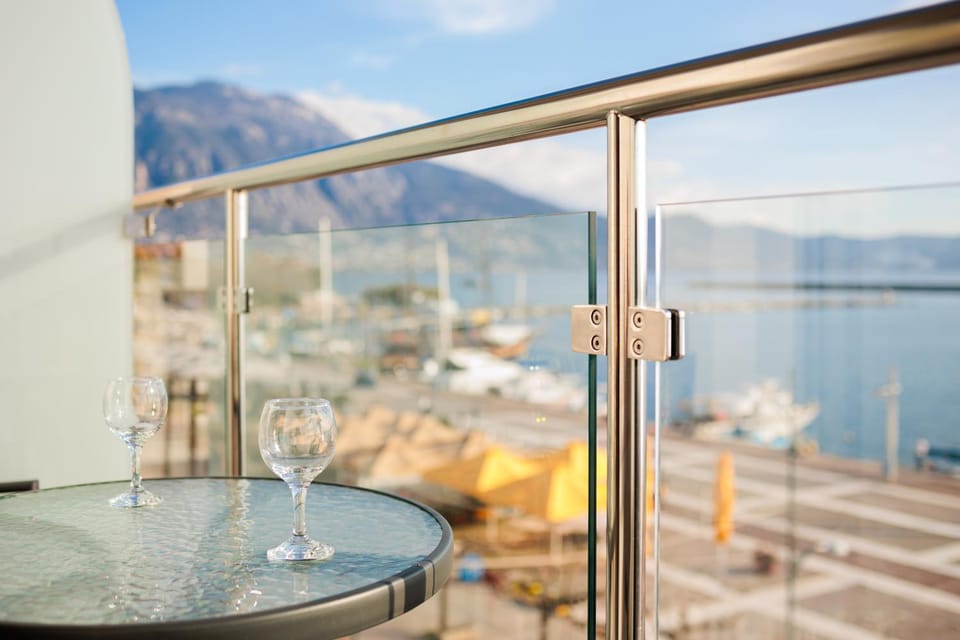 Natural landscape, View (from property/room), Balcony/Terrace, Balcony/Terrace, Sea view