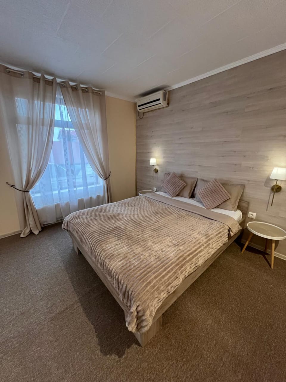 PENSIUNEA UNO Bed and Breakfast in Timisoara