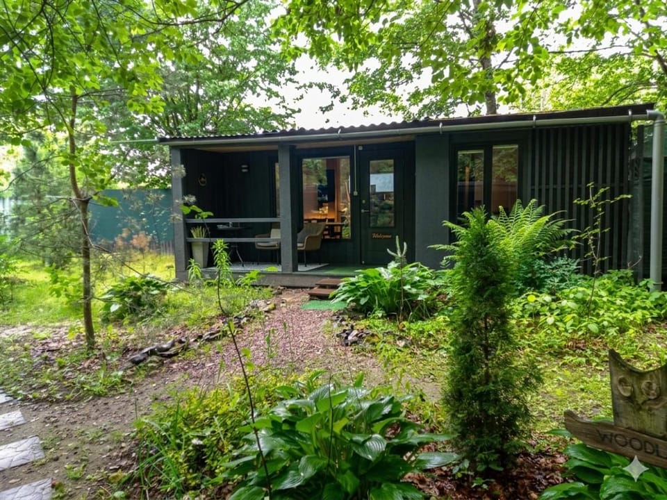 Property building, Day, Garden