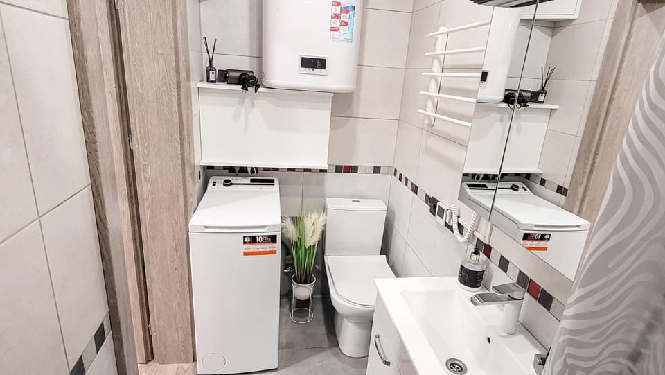 Bathroom, washing machine