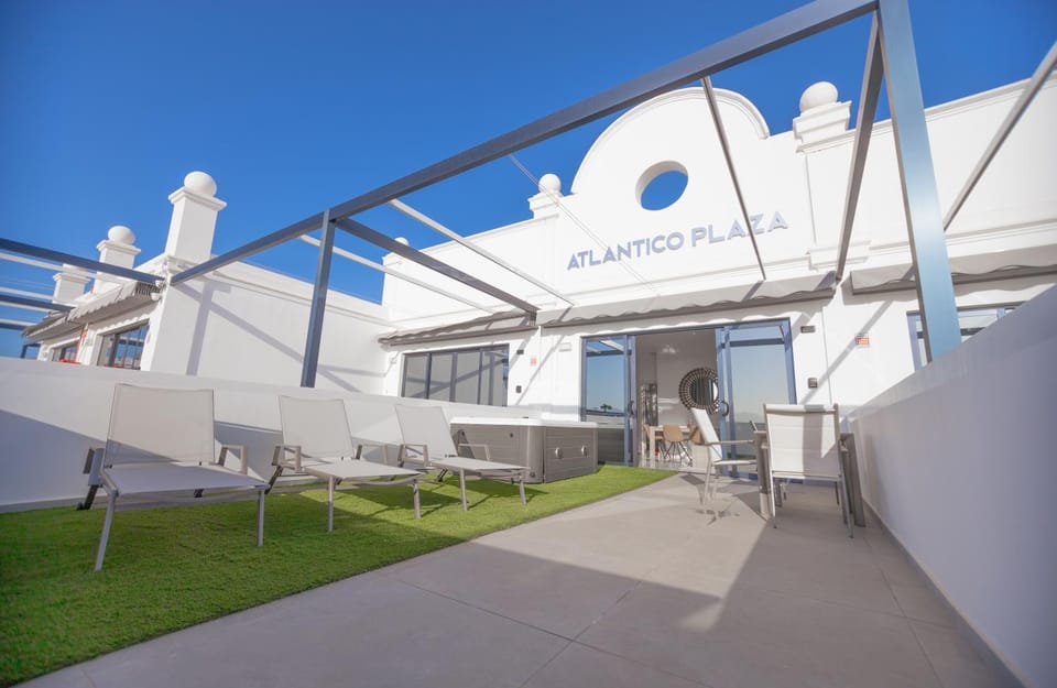 Property building, Balcony/Terrace