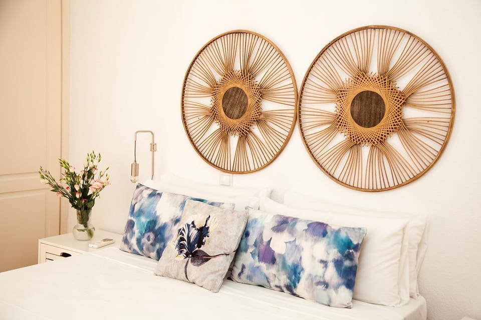 Bed, Decorative detail, Bedroom