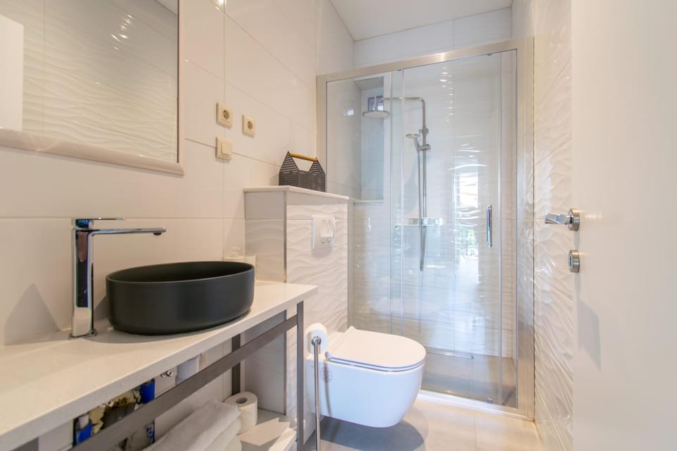 Shower, Toilet, Bathroom