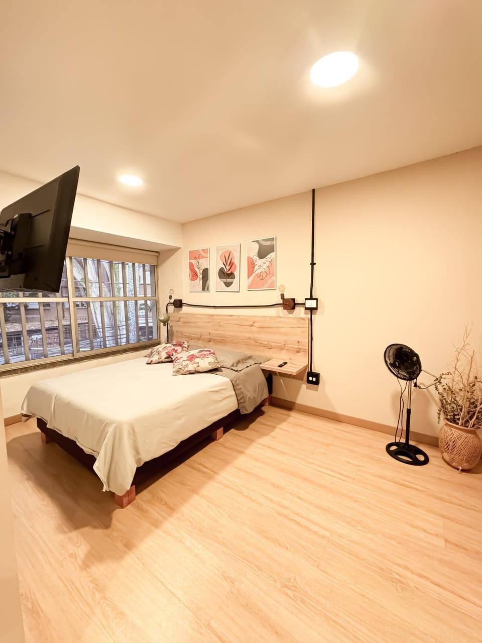 Arrendamiento nuevo apartamento con balcón By Roots Rentals NID202 Apartment in Medellin