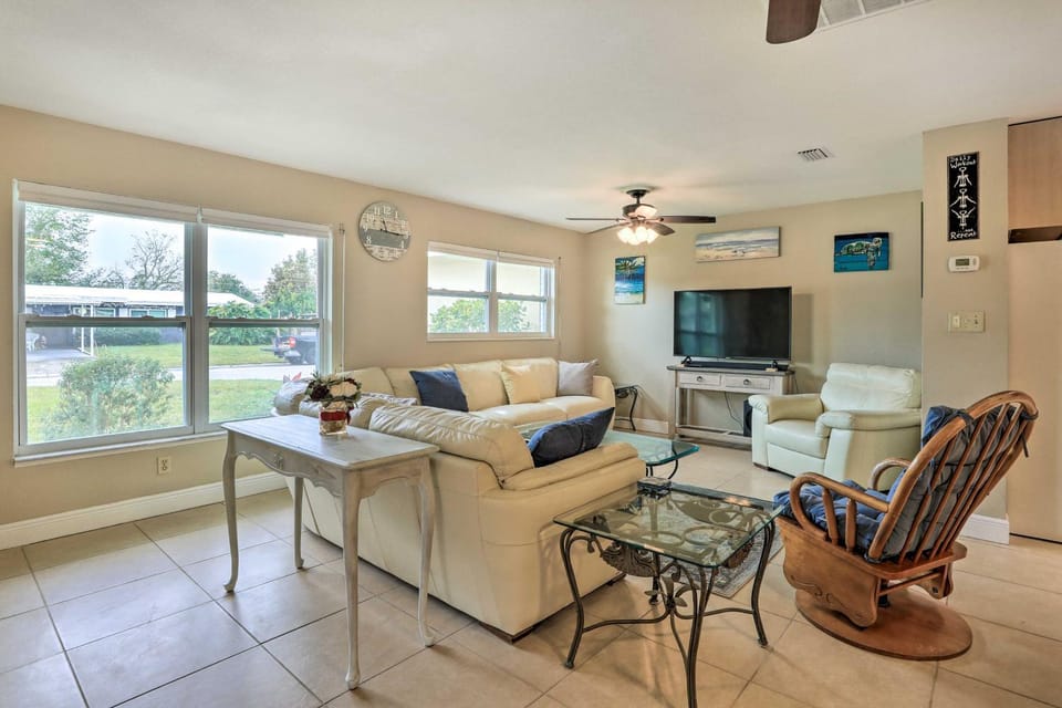 4 Mi to Dtwn: Home w/ Pool & BBQ in Bradenton House in Bradenton