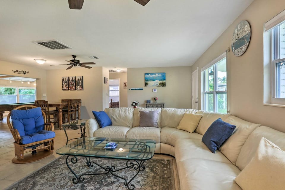 4 Mi to Dtwn: Home w/ Pool & BBQ in Bradenton House in Bradenton