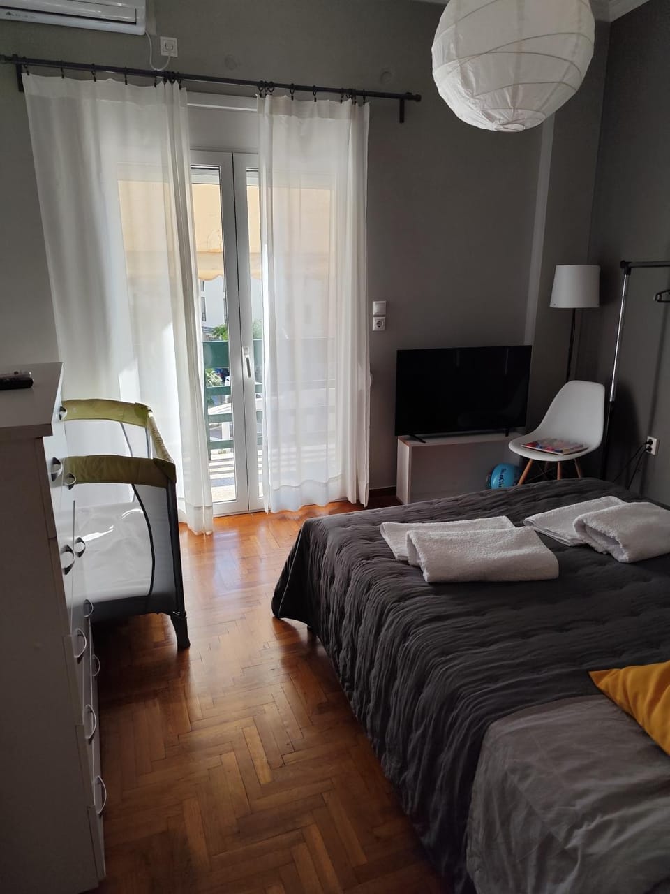 Bedroom, young children